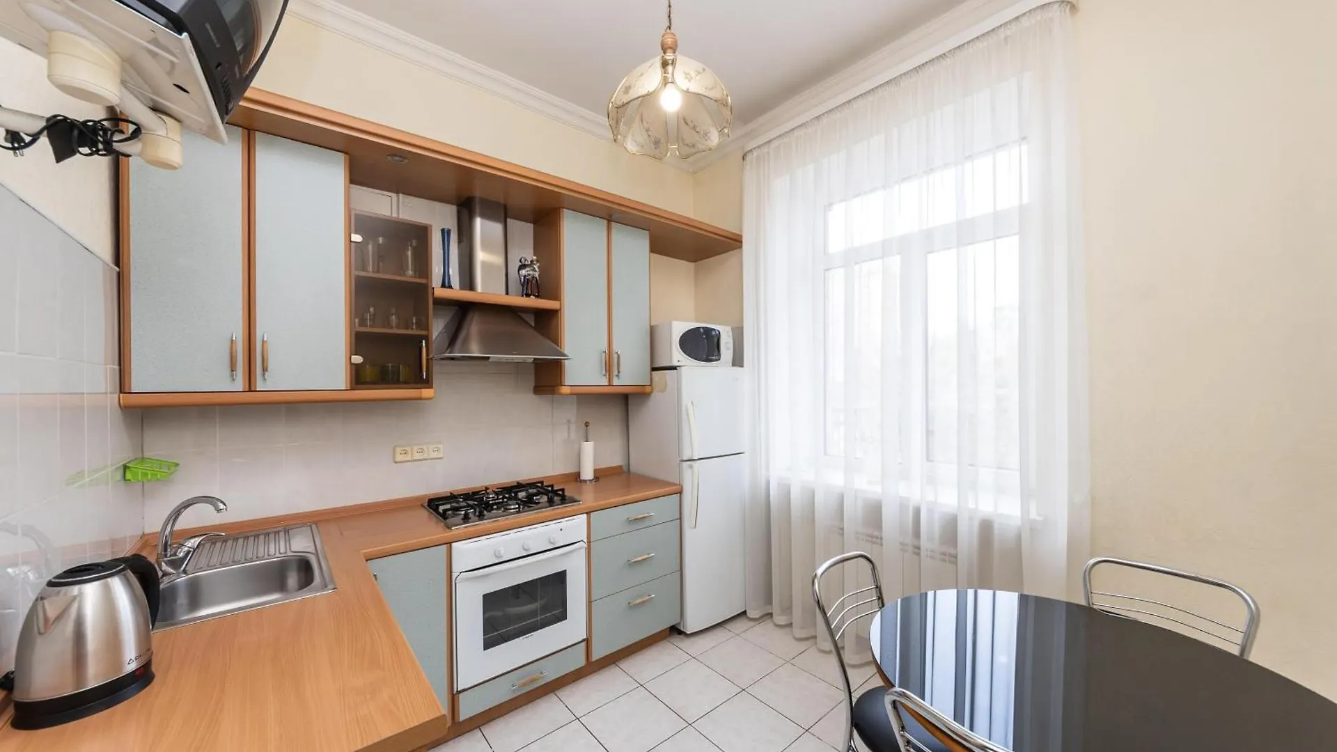 Видовая Квартира На Улице Крещатик. Kiev Appartement